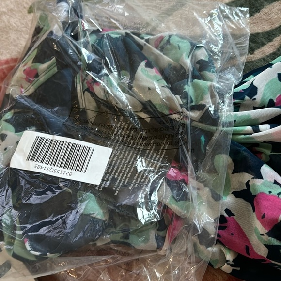 IMAN Blue Floral Chic Surplice Mesh Bodycon Dress PLUS 2X - Picture 3 of 3